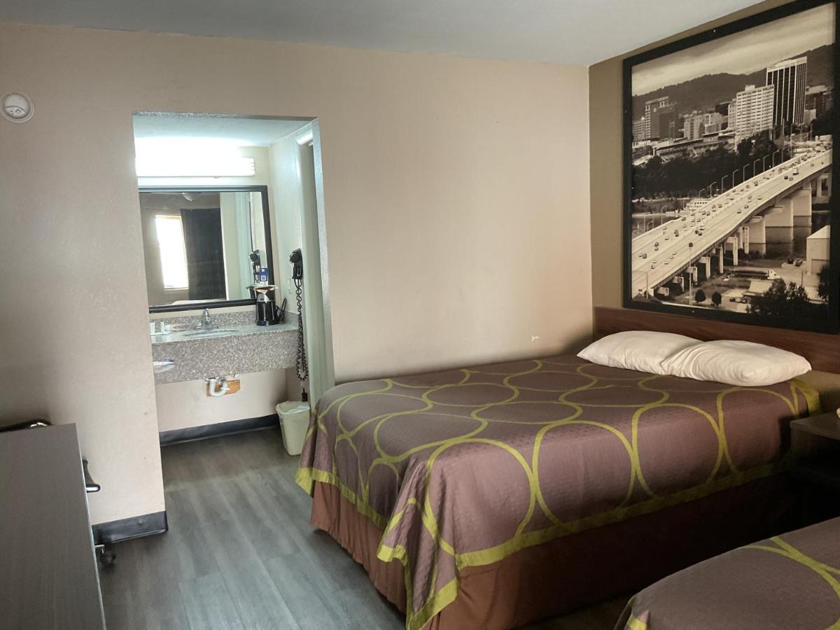 Super 8 By Wyndham Chattanooga/East Ridge Buitenkant foto