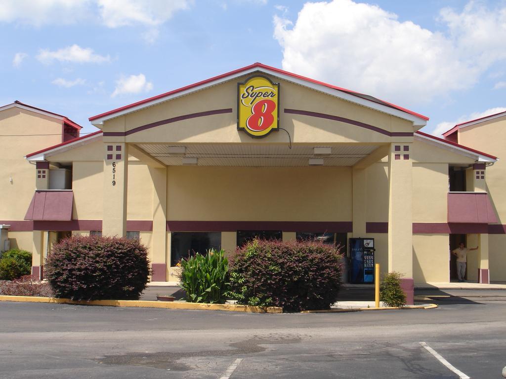 Super 8 By Wyndham Chattanooga/East Ridge Buitenkant foto